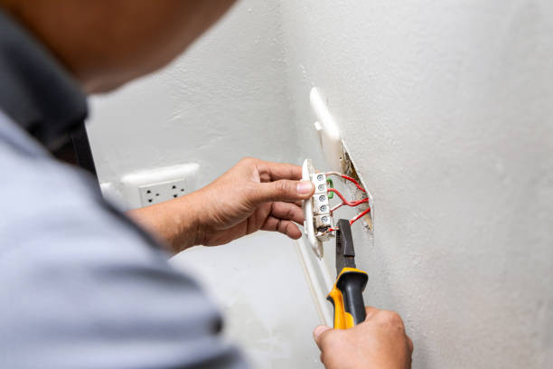 Best Commercial Electrician Services  in Chatham, IL
